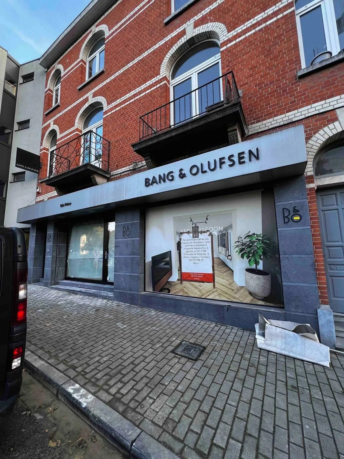 De gevel van de Bang & Olufsen-winkel waar Vernast een versnelde bouwdroging uitvoerde