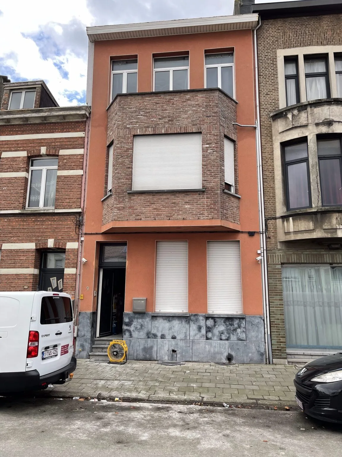 Stadswoning in Berchem waar Vernast het vocht na de pleisterwerken behandelde