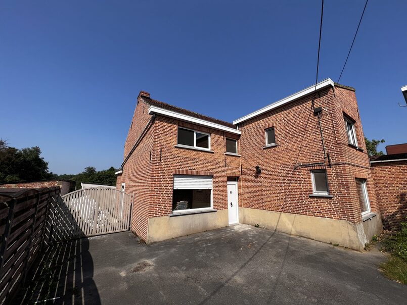 Zijgevel van de woning in Oudsbergen